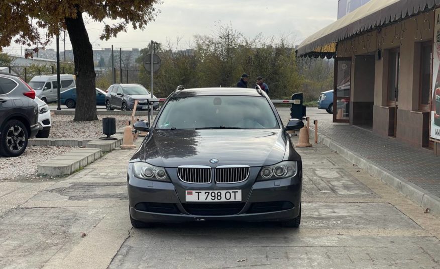 BMW E91 520i