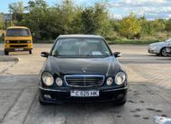 Mercedes Benz E320 (W211)