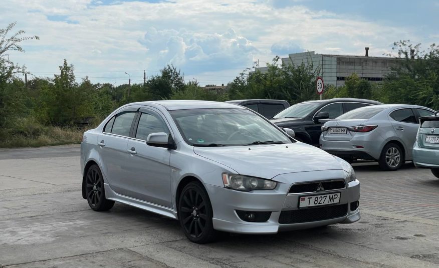 Mitsubishi Lancer