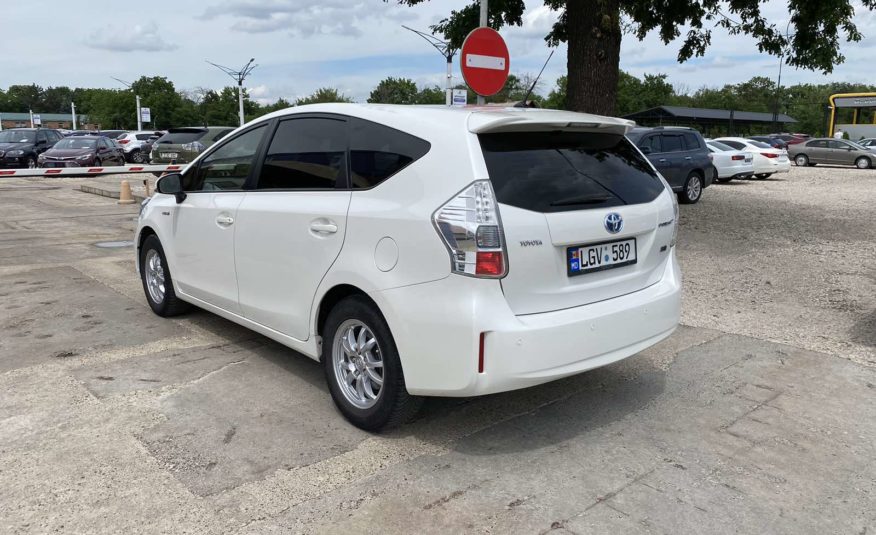 Toyota Prius V Hybrid