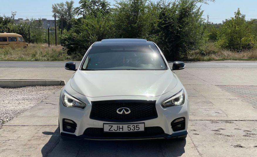 Infiniti Q50 Hybrid