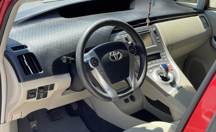 Toyota Prius 30