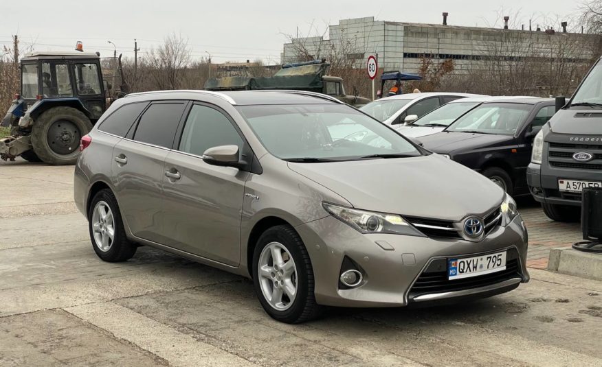 Toyota Auris Hybrid