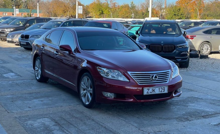 Lexus LS460