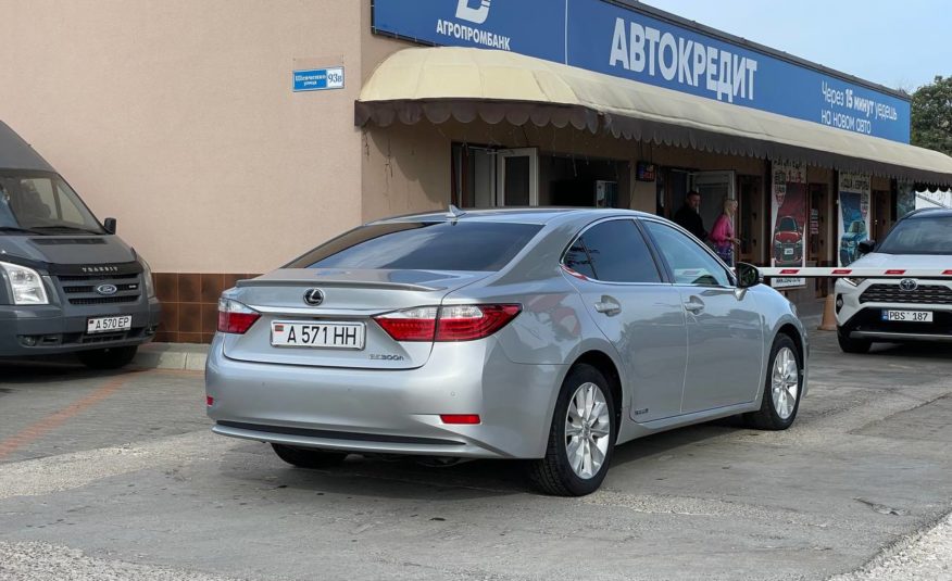 Lexus ES300h