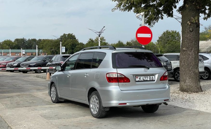 Toyota Avensis Verso