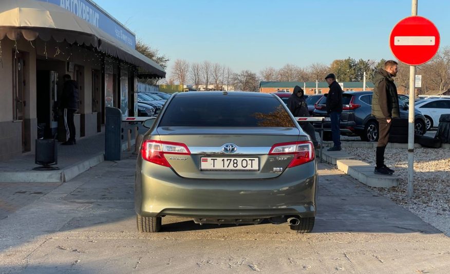 Toyota Camry 50 Hybrid