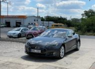 Tesla Model S 90D