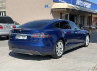 Tesla Model S 85D