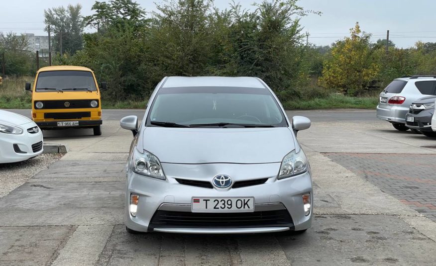 Toyota Prius 30