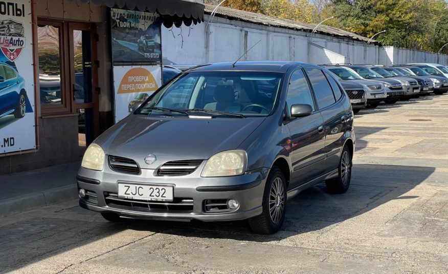 Nissan Almera Tino