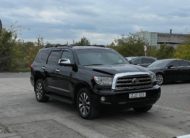 Toyota Sequoia