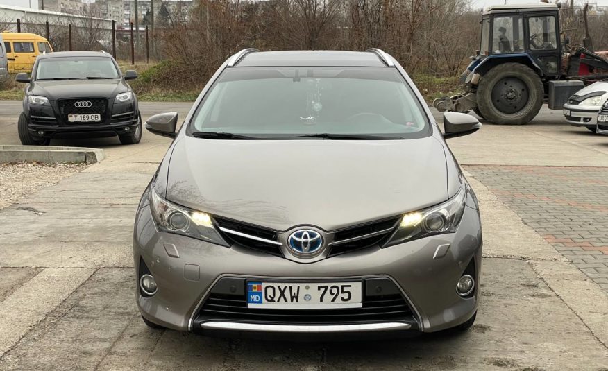 Toyota Auris Hybrid