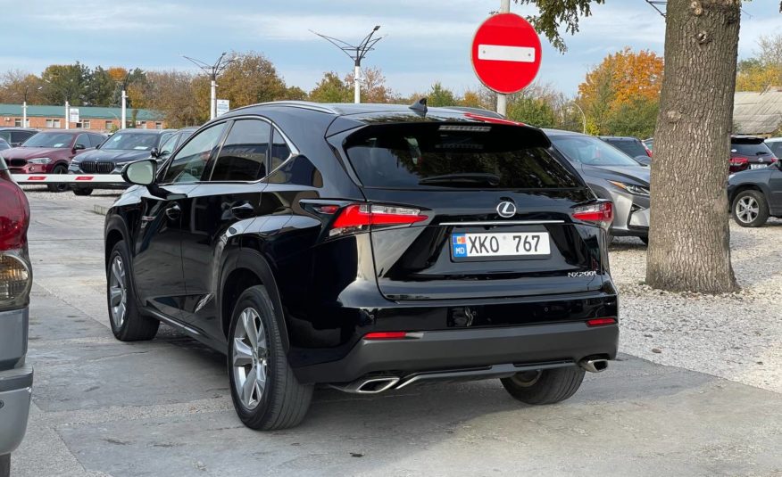 Lexus NX200t