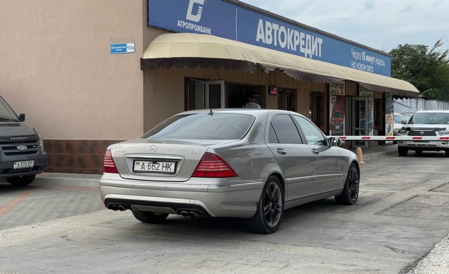 Mercedes Benz S400 (W220)