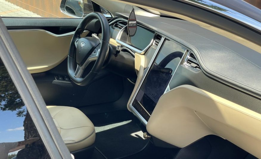 Tesla Model S P85