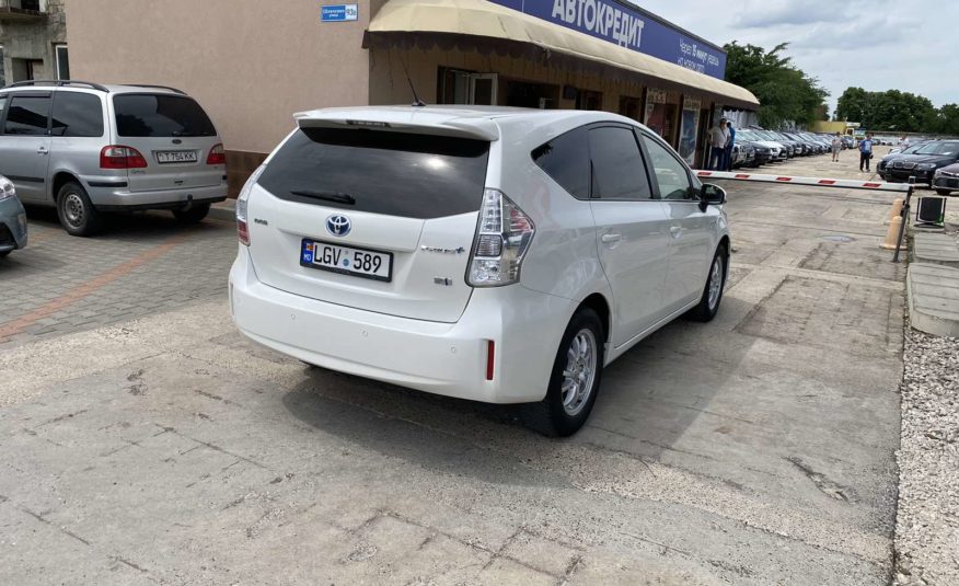 Toyota Prius V Hybrid