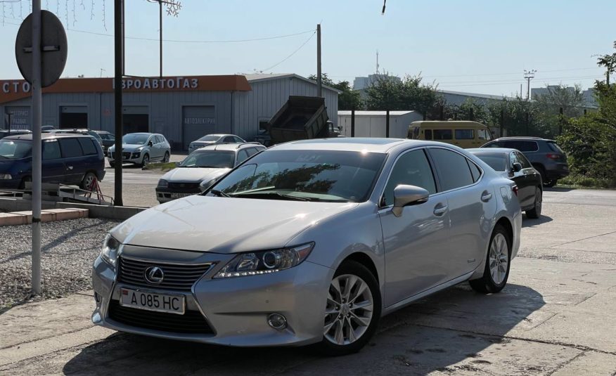 Lexus ES300h