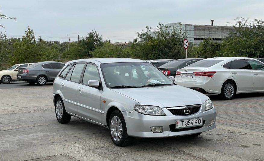 Mazda 323F