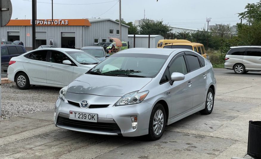 Toyota Prius 30