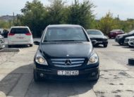 Mercedes Benz B200