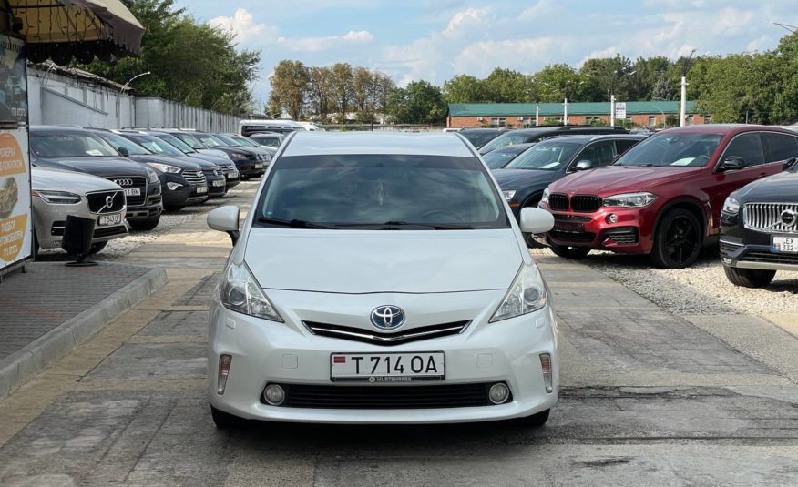 Toyota Prius V Hybrid