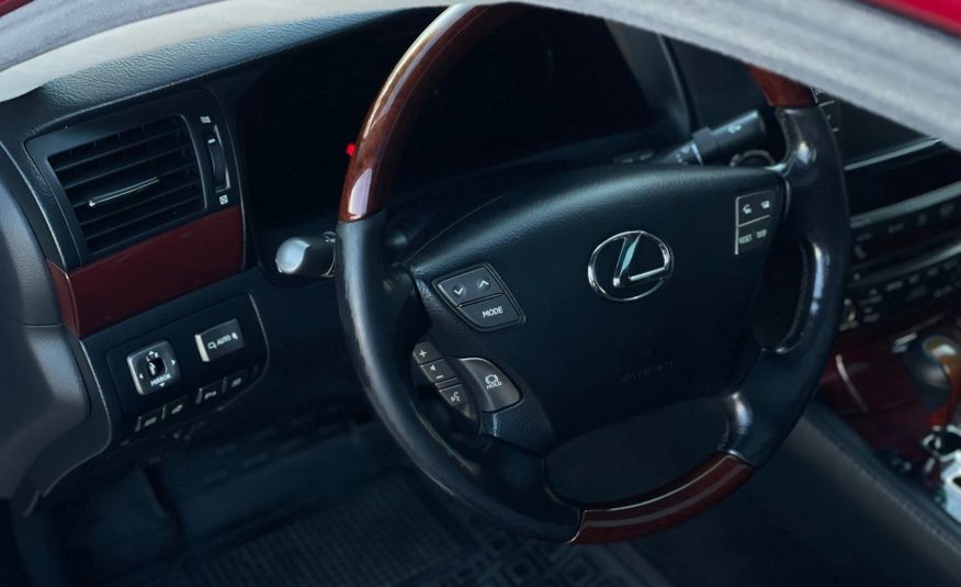 Lexus LS460