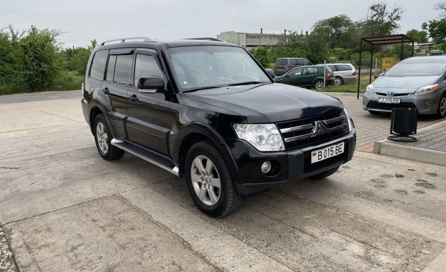 Mitsubishi Pajero 2008