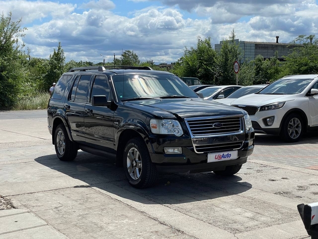 Ford Explorer