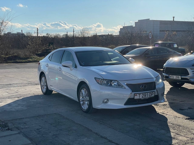 Lexus ES300h