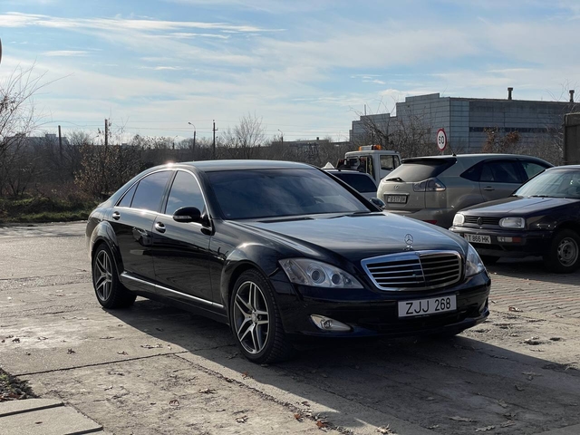 Mercedes Benz S500 W221