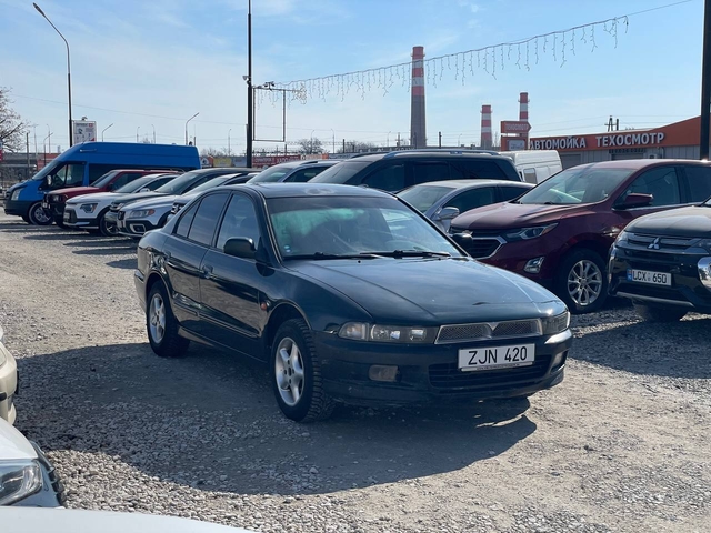 Mitsubishi Galant
