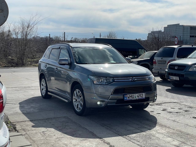 Mitsubishi Outlander Plug-In-Hybrid
