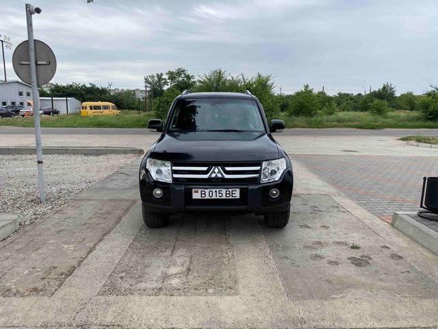 Mitsubishi Pajero 2008