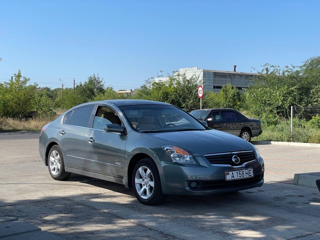 Nissan Altima Hybrid