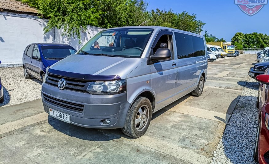 Volkswagen T5 Transporter 2013