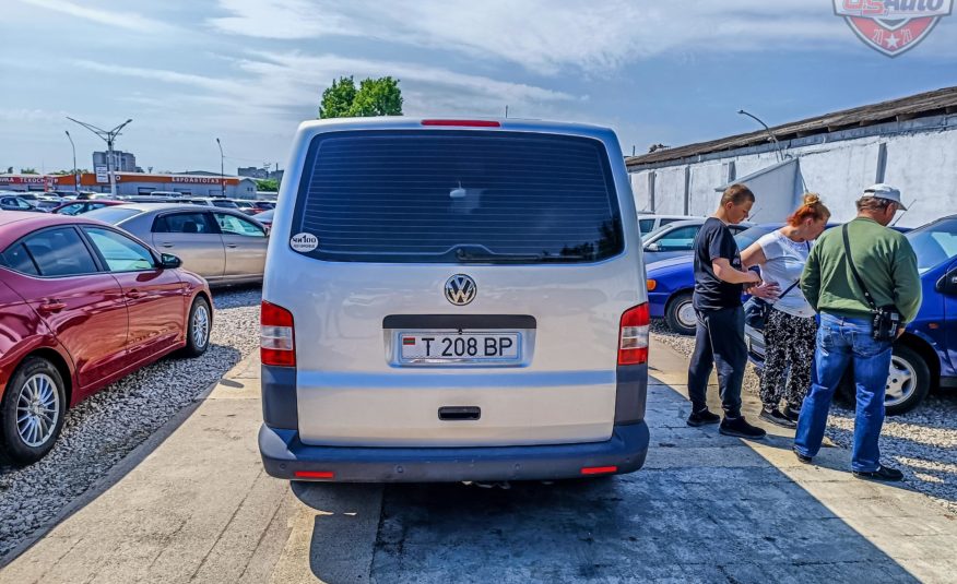 Volkswagen T5 Transporter 2013