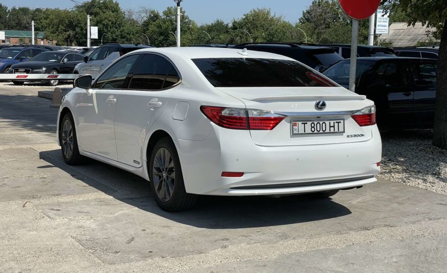 Lexus ES300h