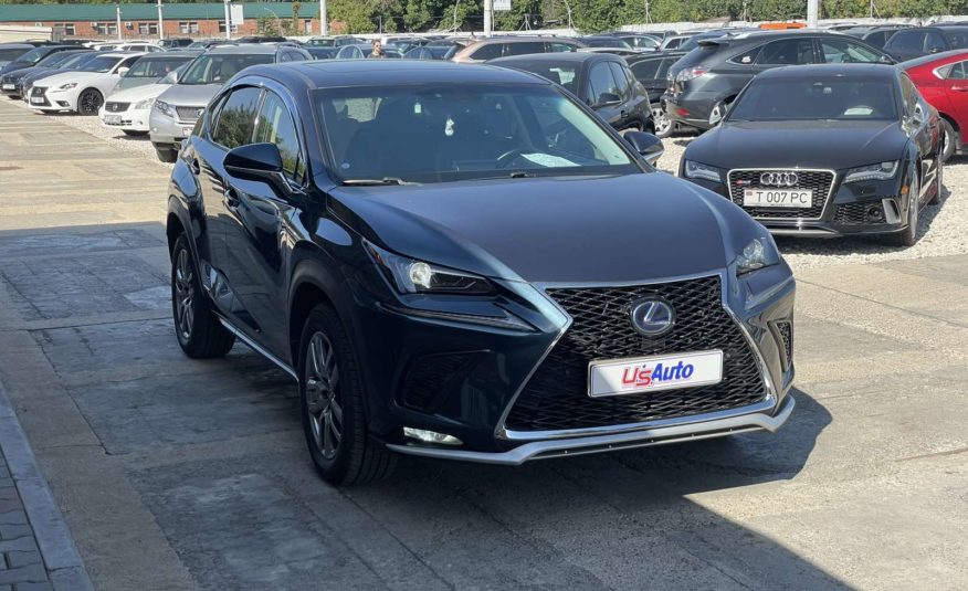 LEXUS NX300Н 2015