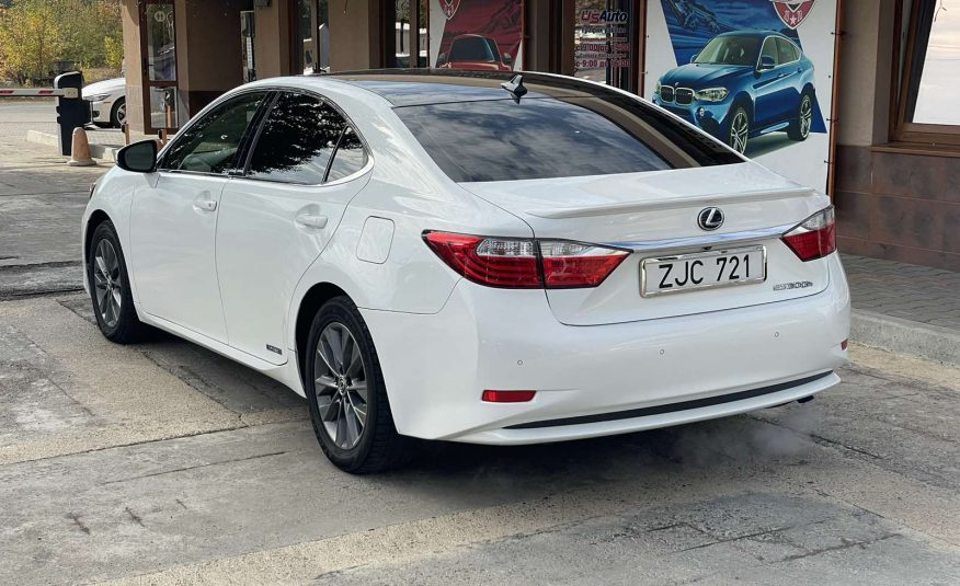 Lexus ES300h