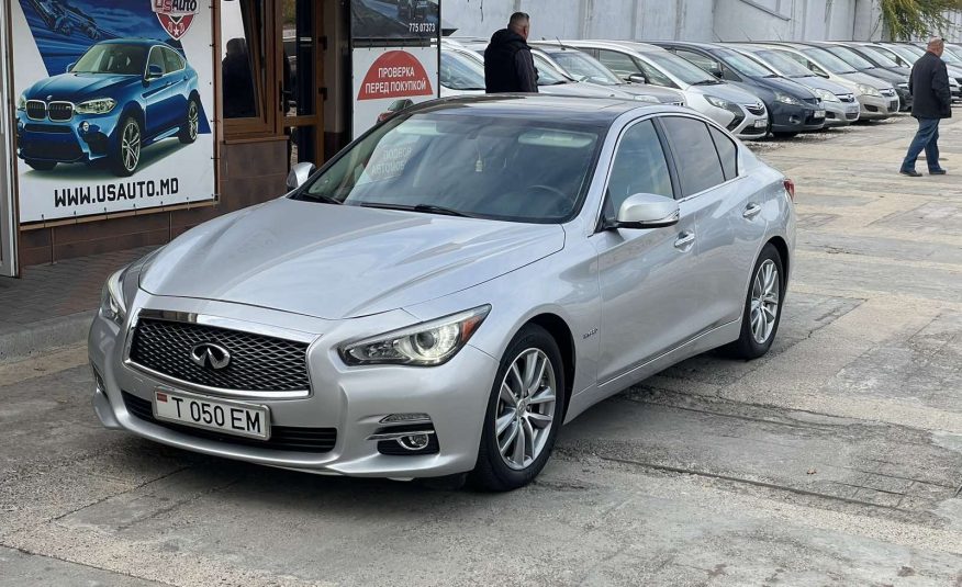 Infiniti Q50 Hybrid