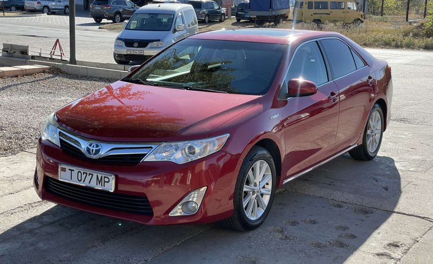 Toyota Camry Hybrid