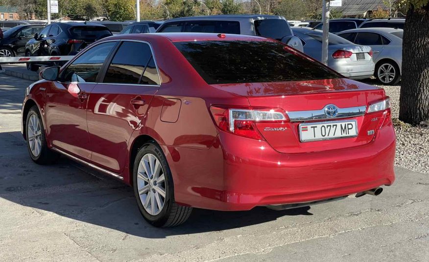 Toyota Camry Hybrid