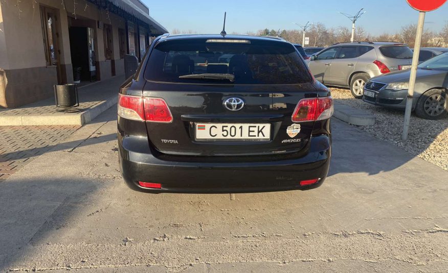 TOYOTA AVENSIS T27 2009