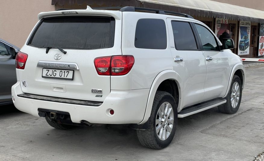 Toyota Sequoia 2012