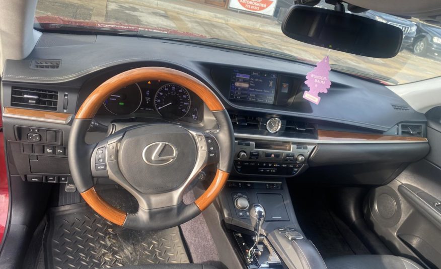 Lexus ES300h