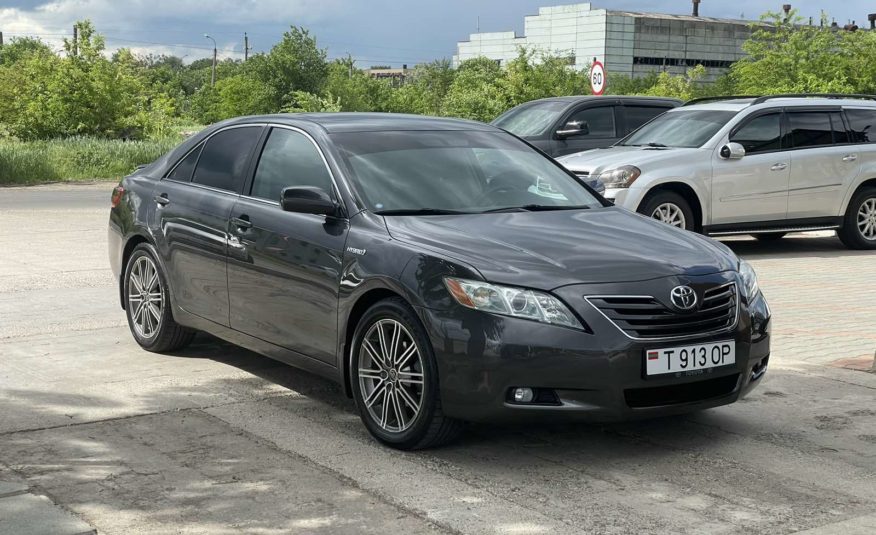 Toyota Camry Hybrid