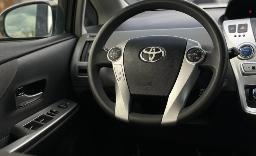 Toyota Prius V HYBRID