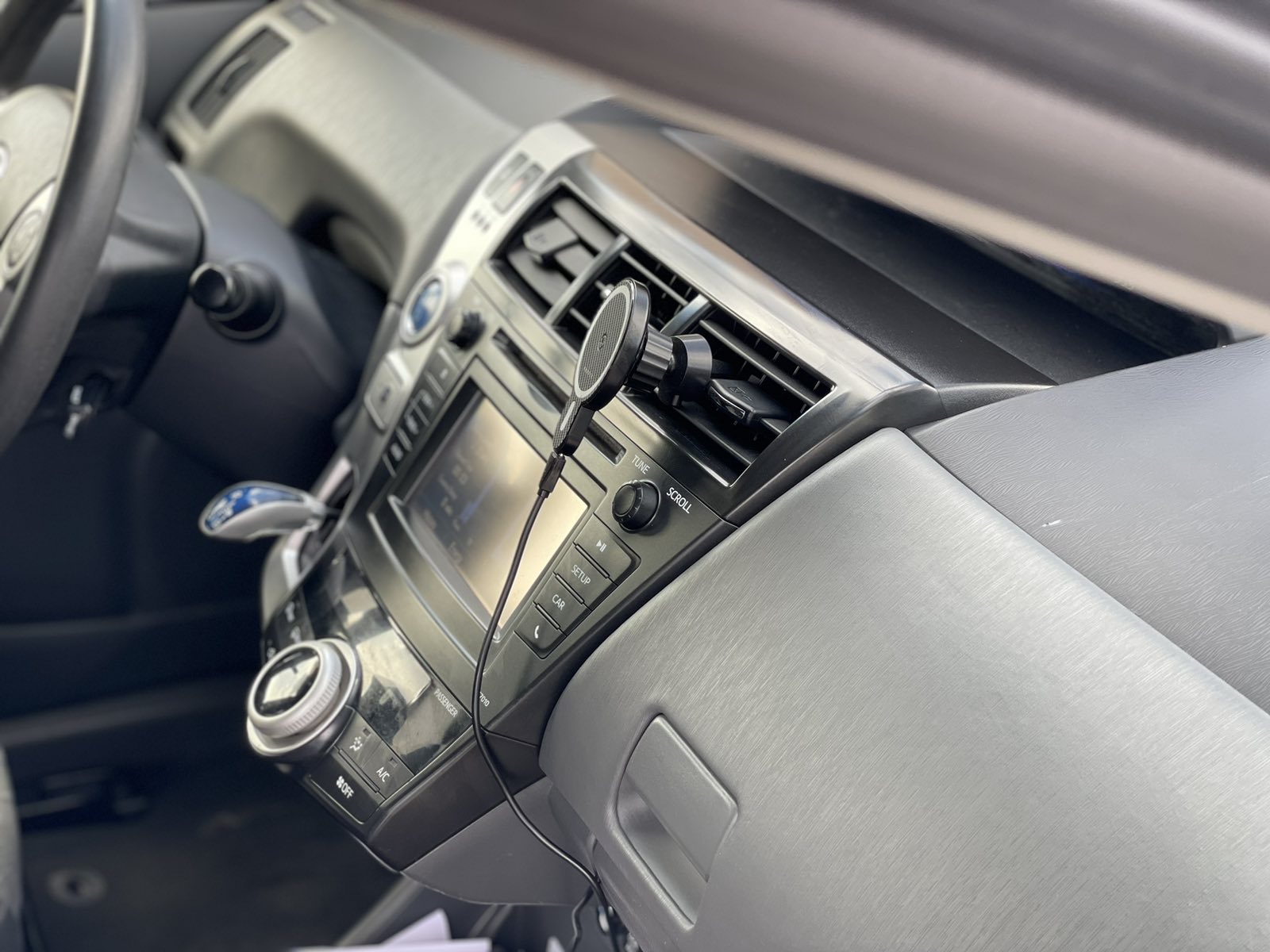 Toyota Prius V HYBRID