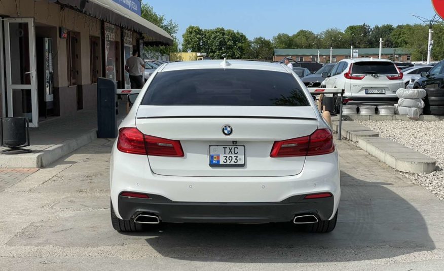 BMW G30 520i